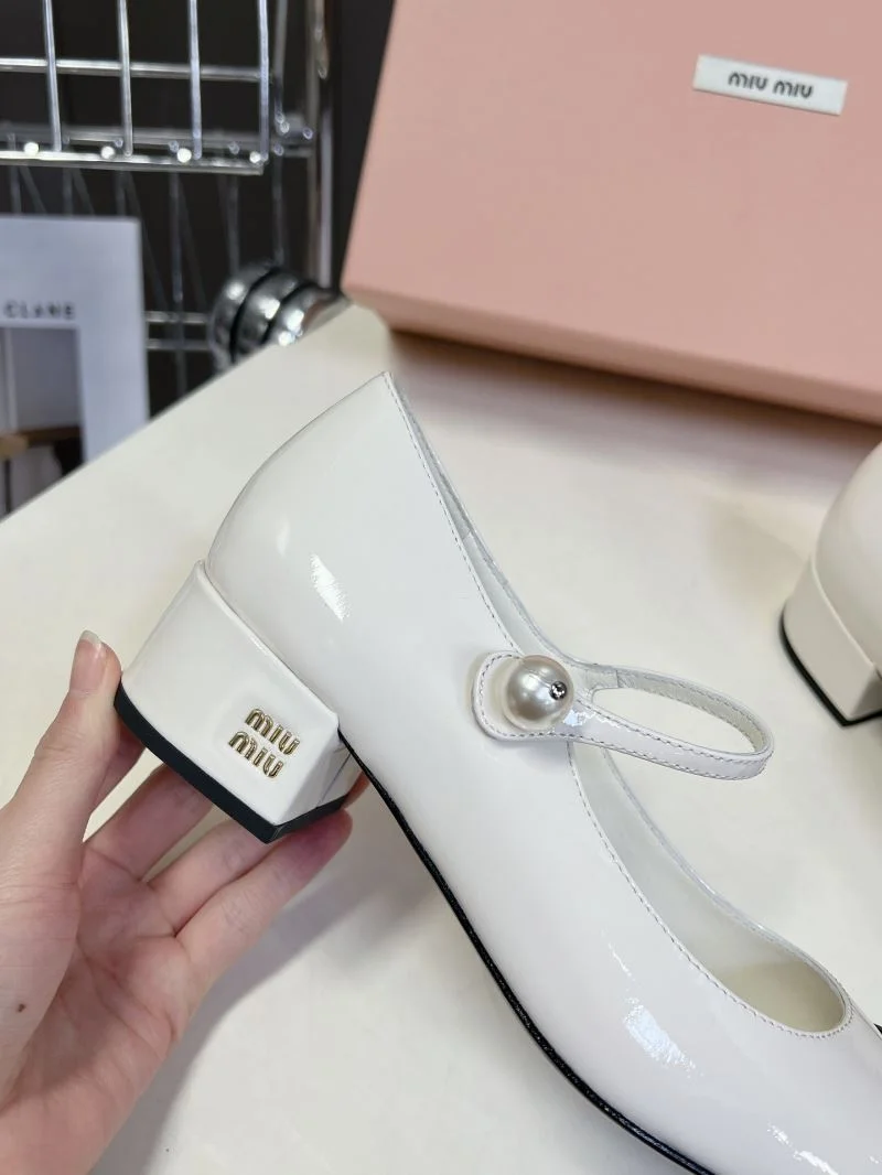 Miu Miu Shoes Versatile 7509