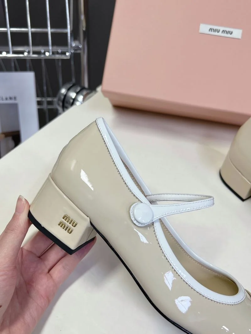 Flexible Miu Miu Shoes 7491
