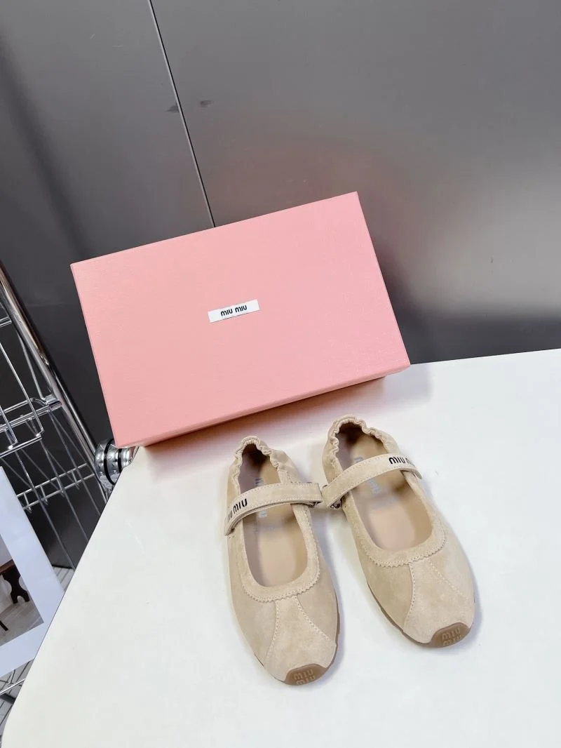 Miu Miu Shoes Durable 7537