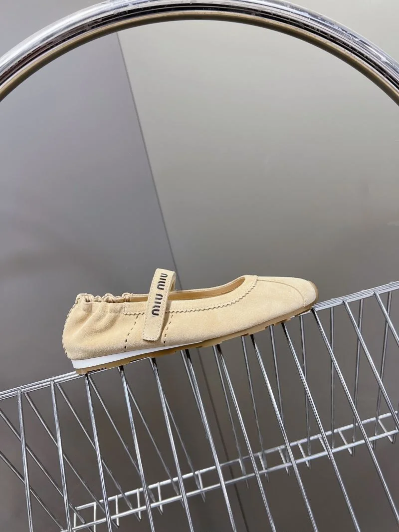 Miu Miu Shoes Durable 7537