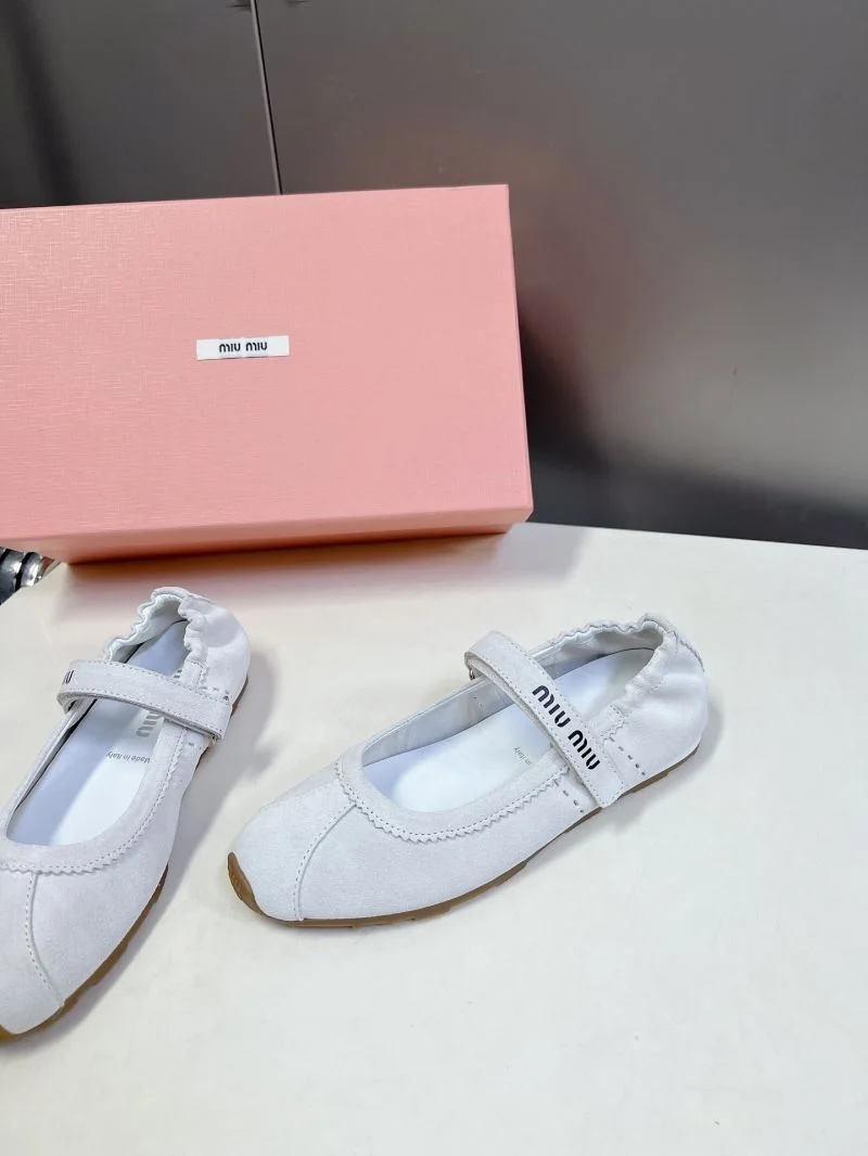 Miu Miu Shoes Casual 7479