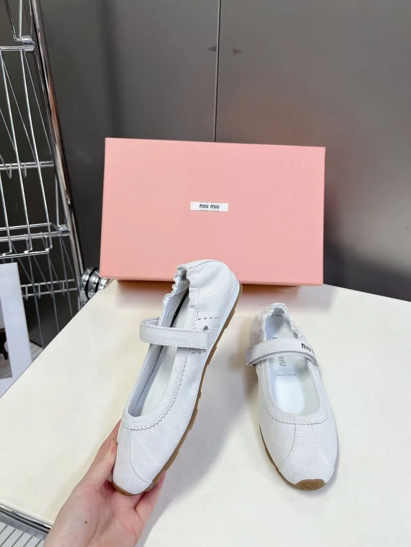 Miu Miu Shoes Casual 7479