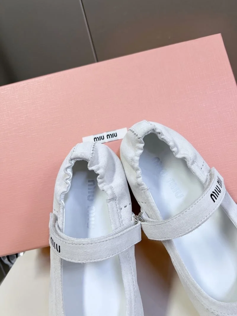 Miu Miu Shoes Casual 7479