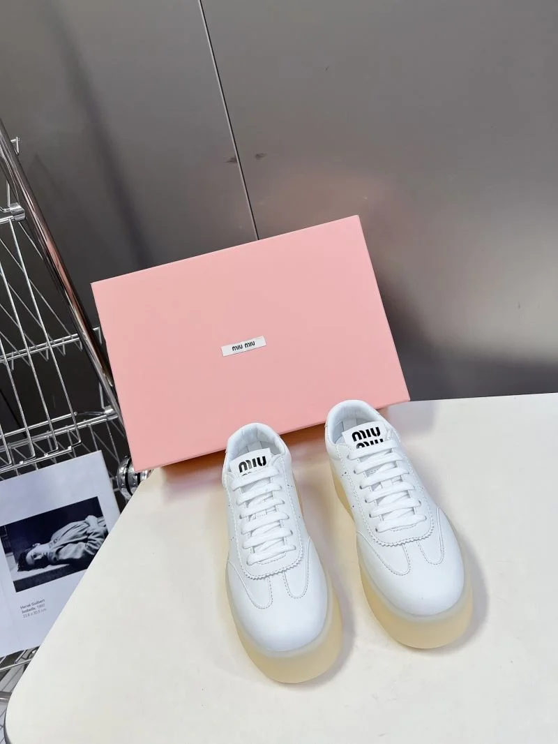 Practical Miu Miu Shoes 7462
