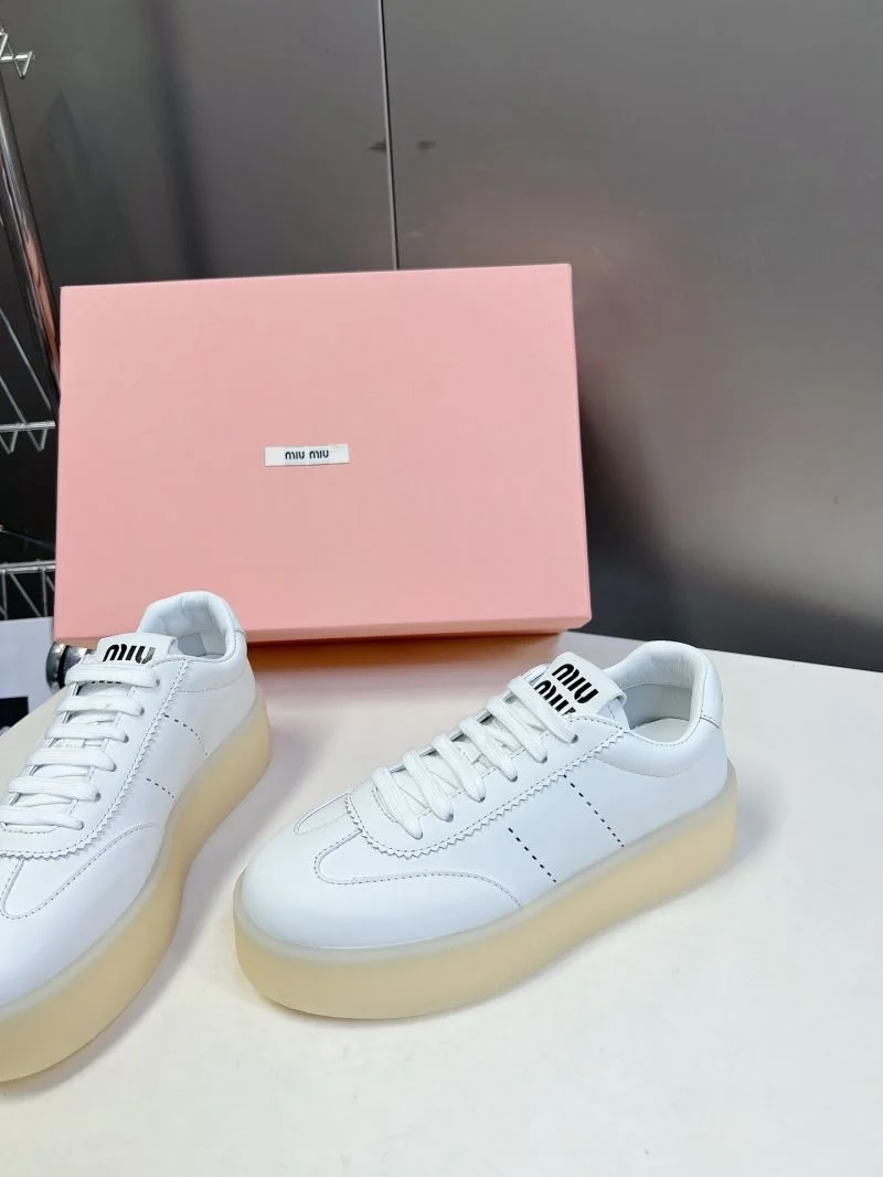 Practical Miu Miu Shoes 7462
