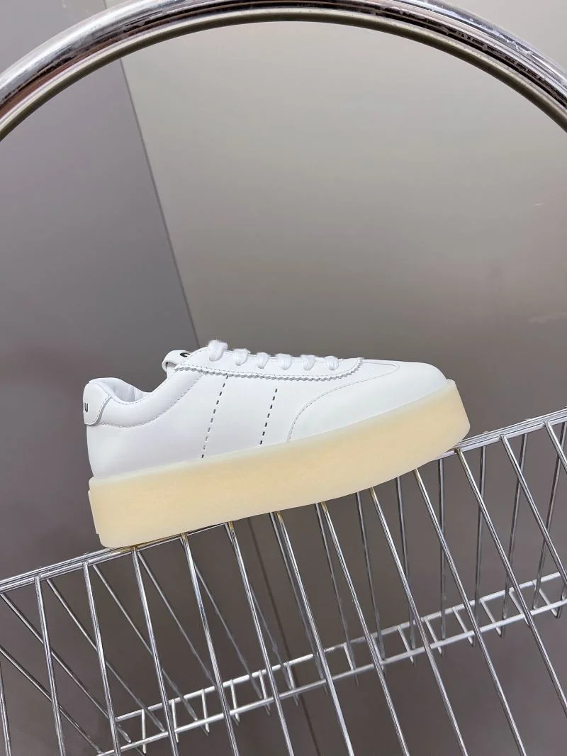 Practical Miu Miu Shoes 7462