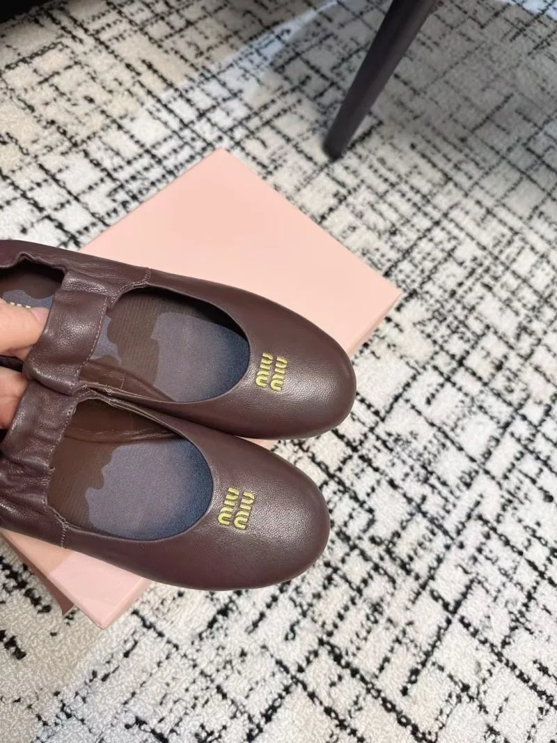 Miu Miu Shoes Practical 7458