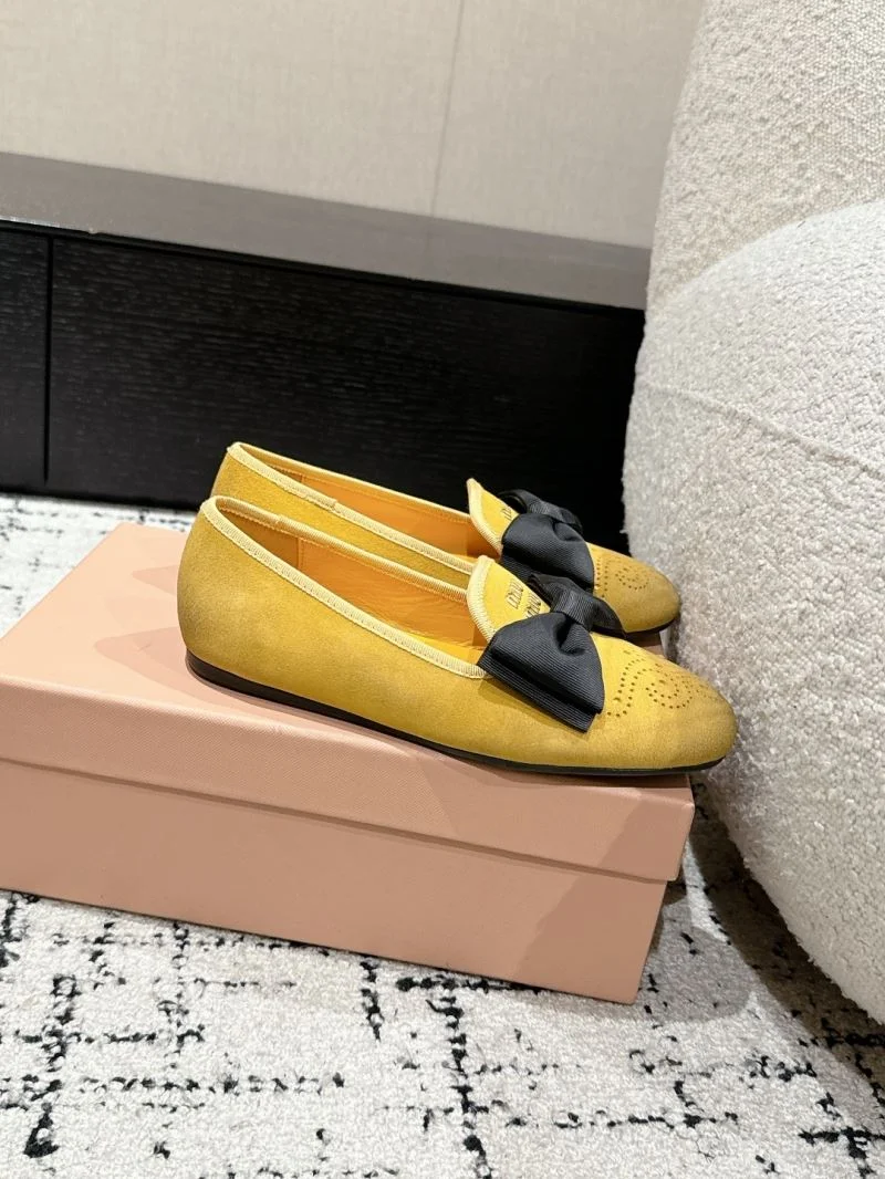 Miu Miu Shoes UrbanChic 7437
