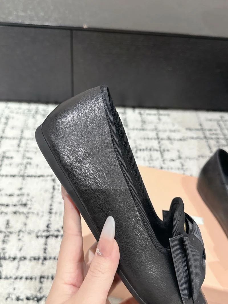 Refined Miu Miu Shoes 7457