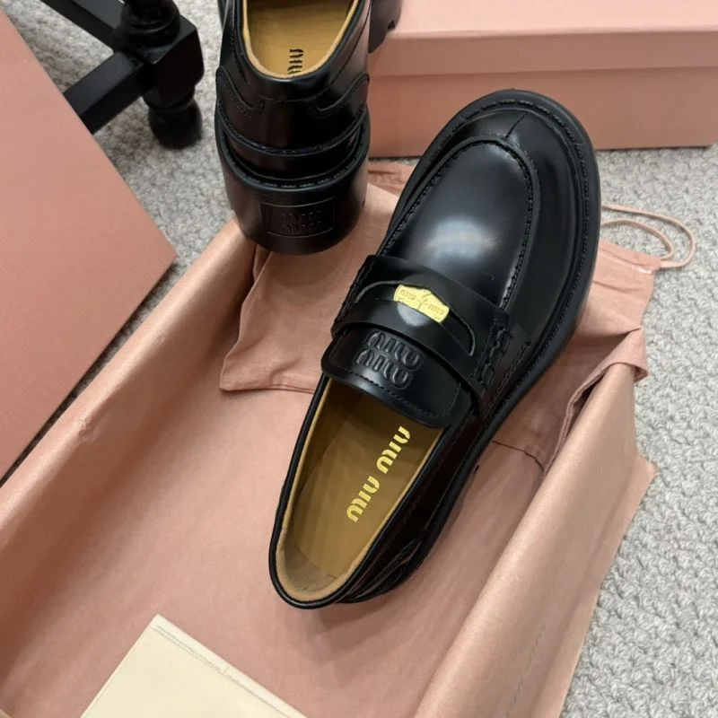 Miu Miu Shoes SmartChoice 7418