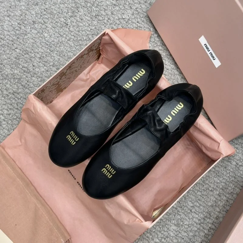Miu Miu Shoes WaterResistant 7415