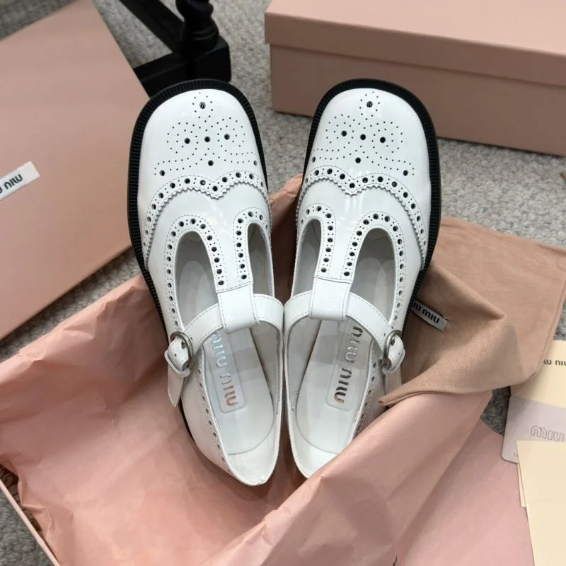 Miu Miu Shoes Bold 7428