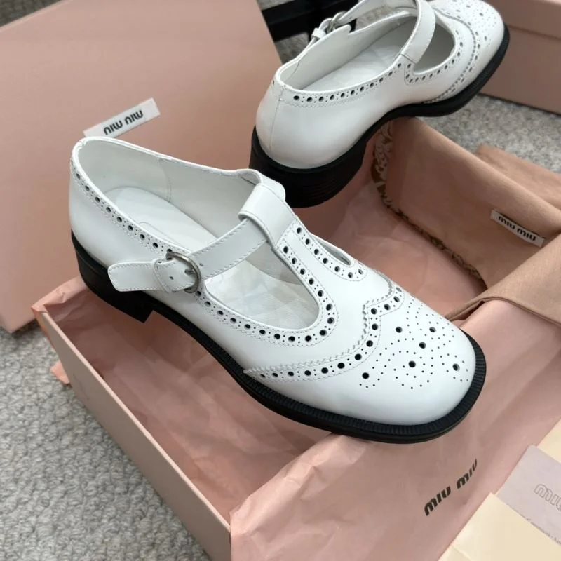 Miu Miu Shoes Bold 7428