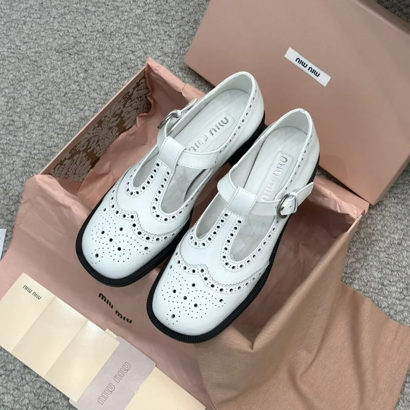 Miu Miu Shoes Bold 7428