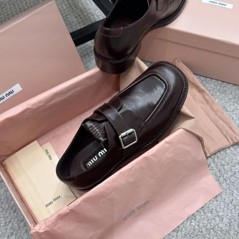 Miu Miu Shoes Compact 7423