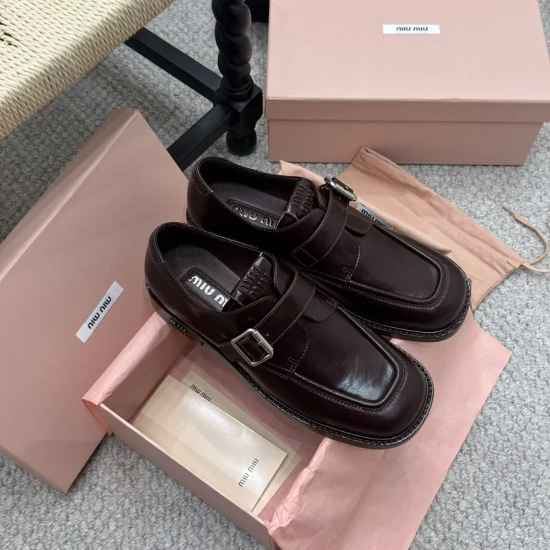 Miu Miu Shoes Compact 7423