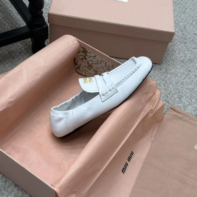 ModernLook Miu Miu Shoes 7455