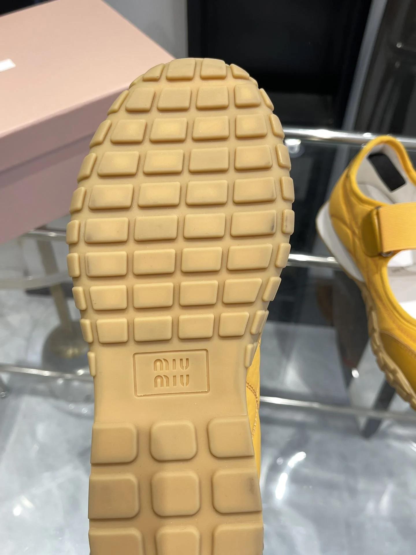 Miu Miu Shoes Sophisticated 7426
