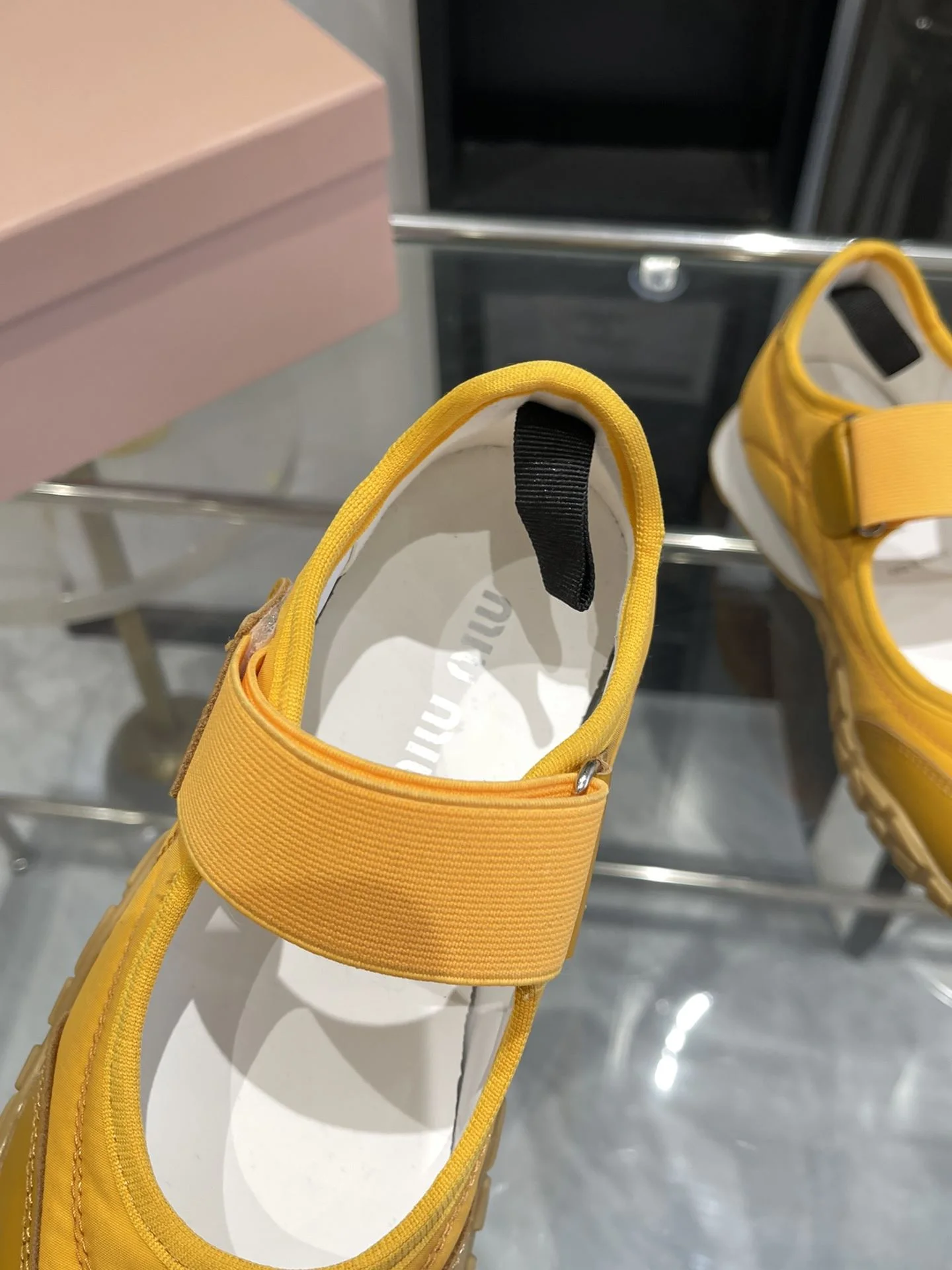 Miu Miu Shoes Sophisticated 7426