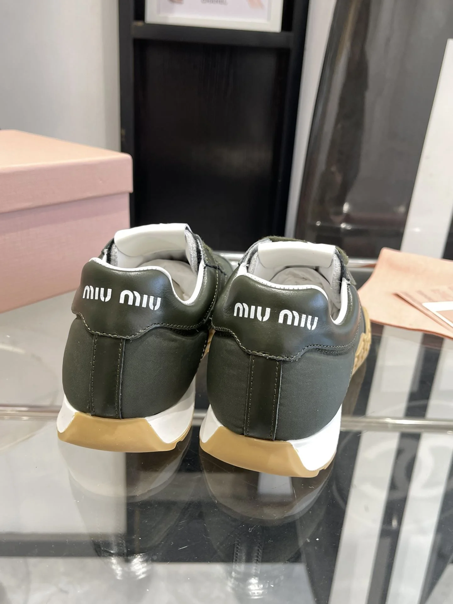 WrinkleFree Miu Miu Shoes 7401