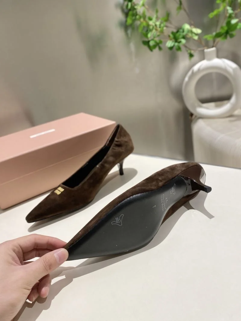 Flexible Miu Miu Shoes 11578