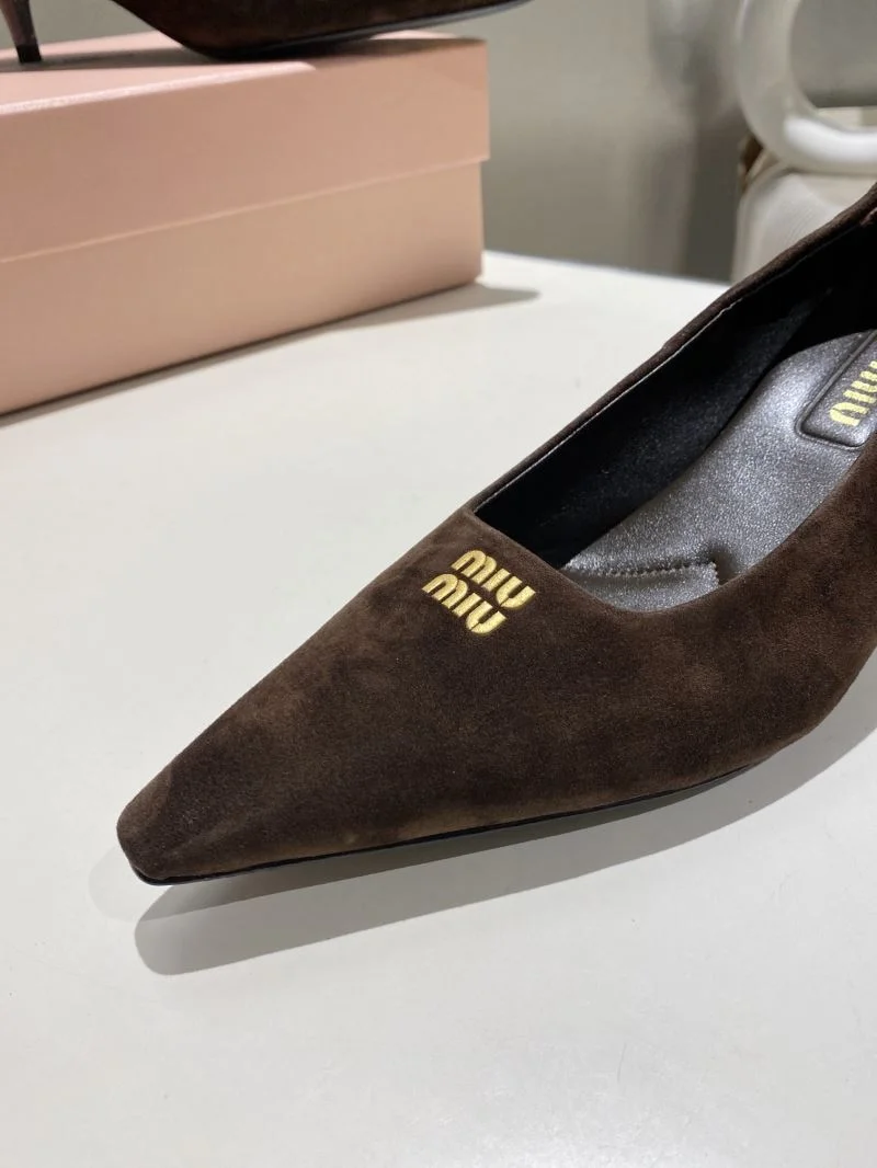 Flexible Miu Miu Shoes 11578