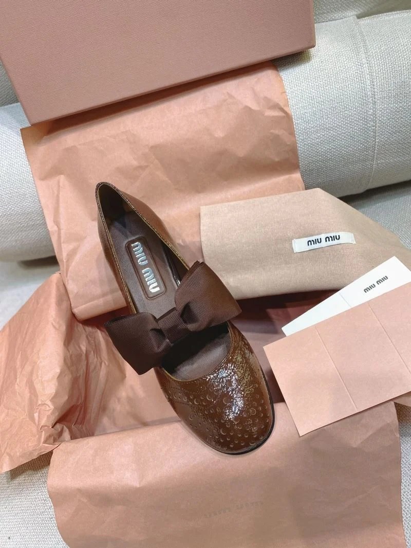 Miu Miu Shoes Lightweight 11529