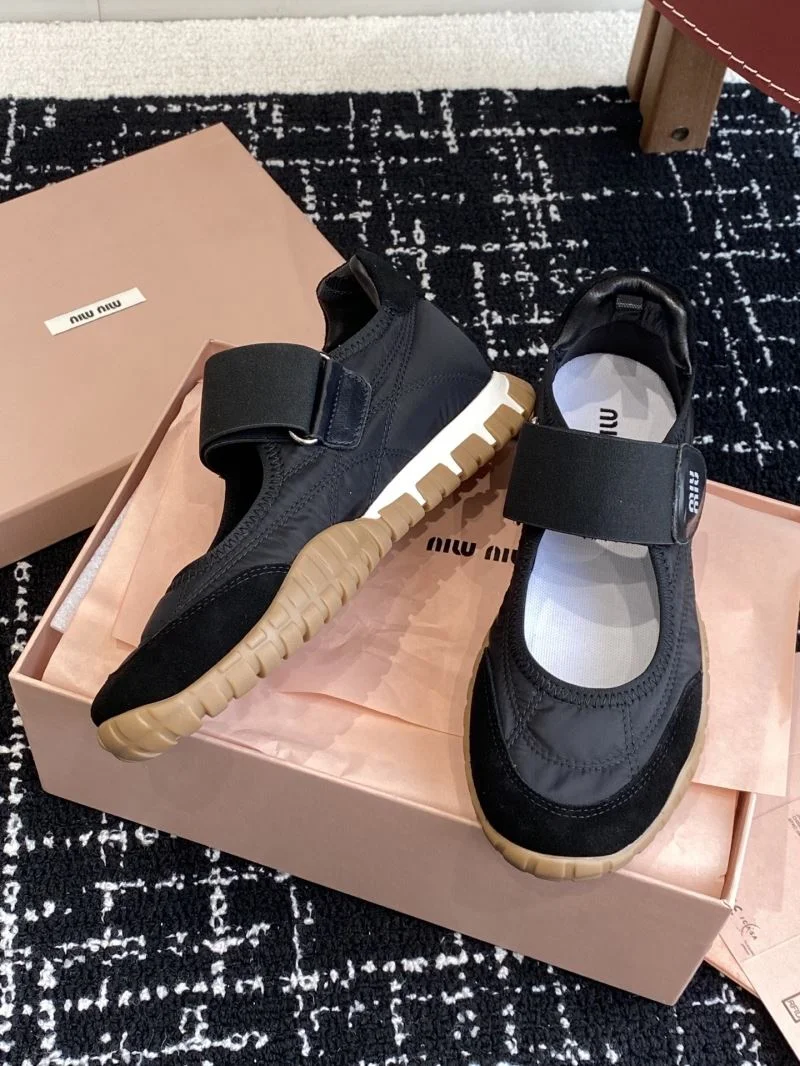 Miu Miu Shoes WaterResistant 11525