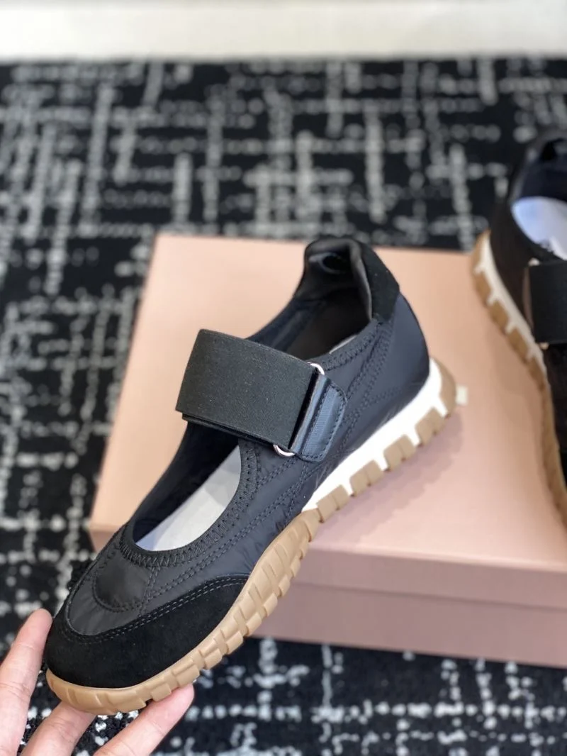 Miu Miu Shoes WaterResistant 11525