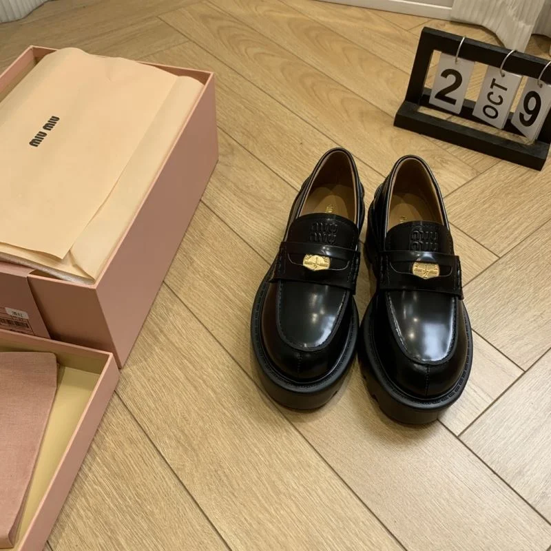 Miu Miu Shoes Sleek 9466