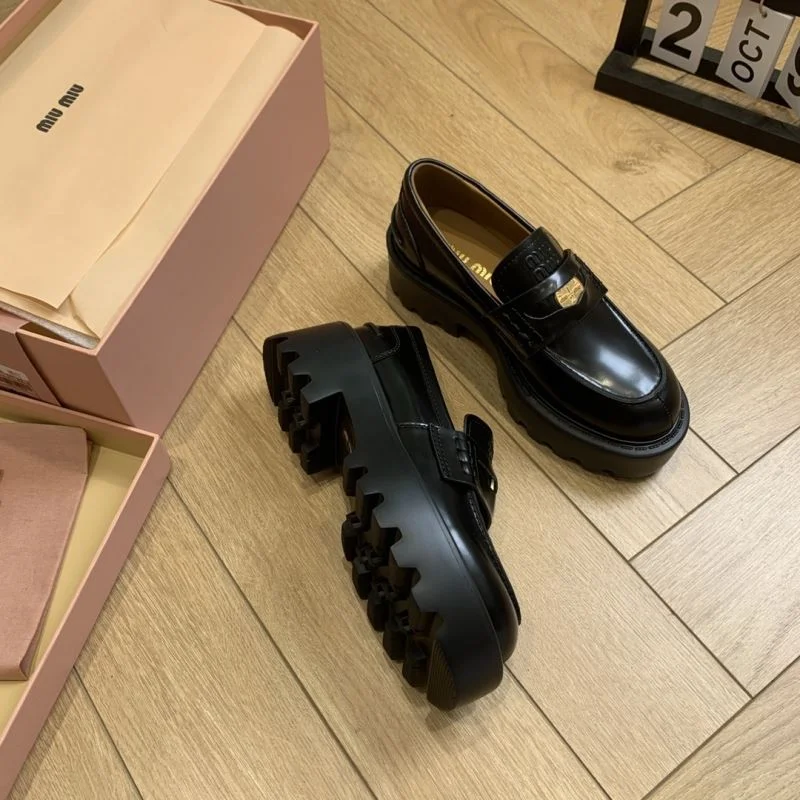 Miu Miu Shoes Sleek 9466
