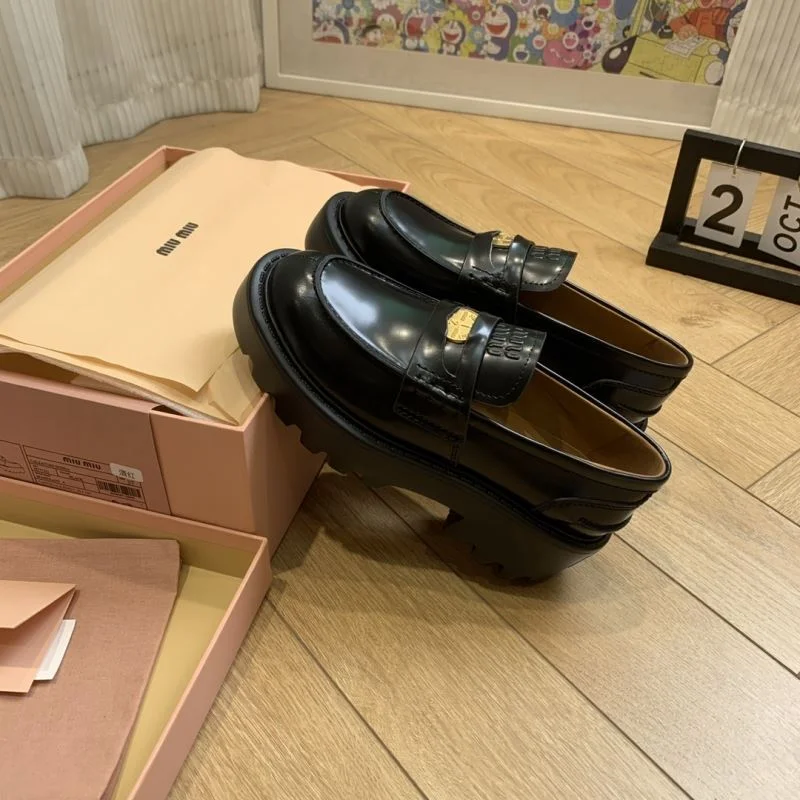 Miu Miu Shoes Sleek 9466