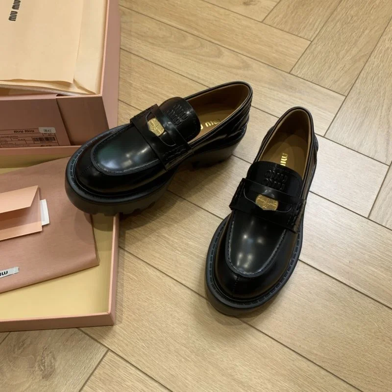 Miu Miu Shoes Sleek 9466