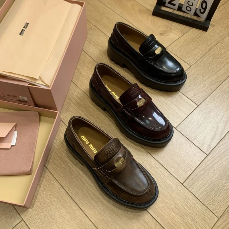 Miu Miu Shoes Sleek 9466