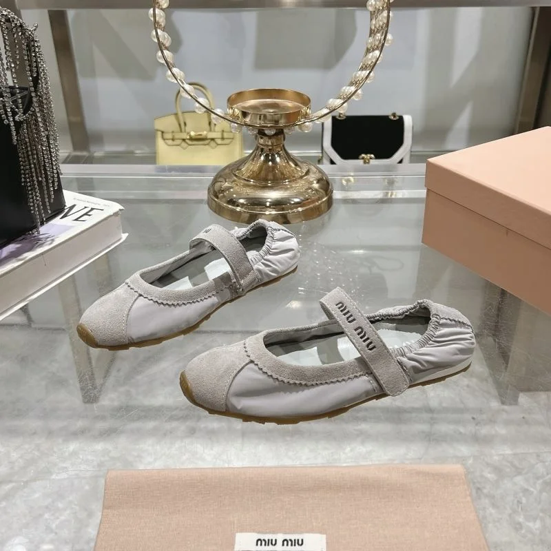 Sleek Miu Miu Shoes 9478