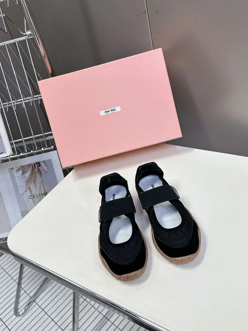 Miu Miu Shoes Versatile 9436
