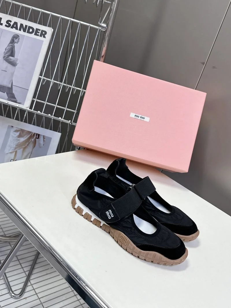 Miu Miu Shoes Versatile 9436