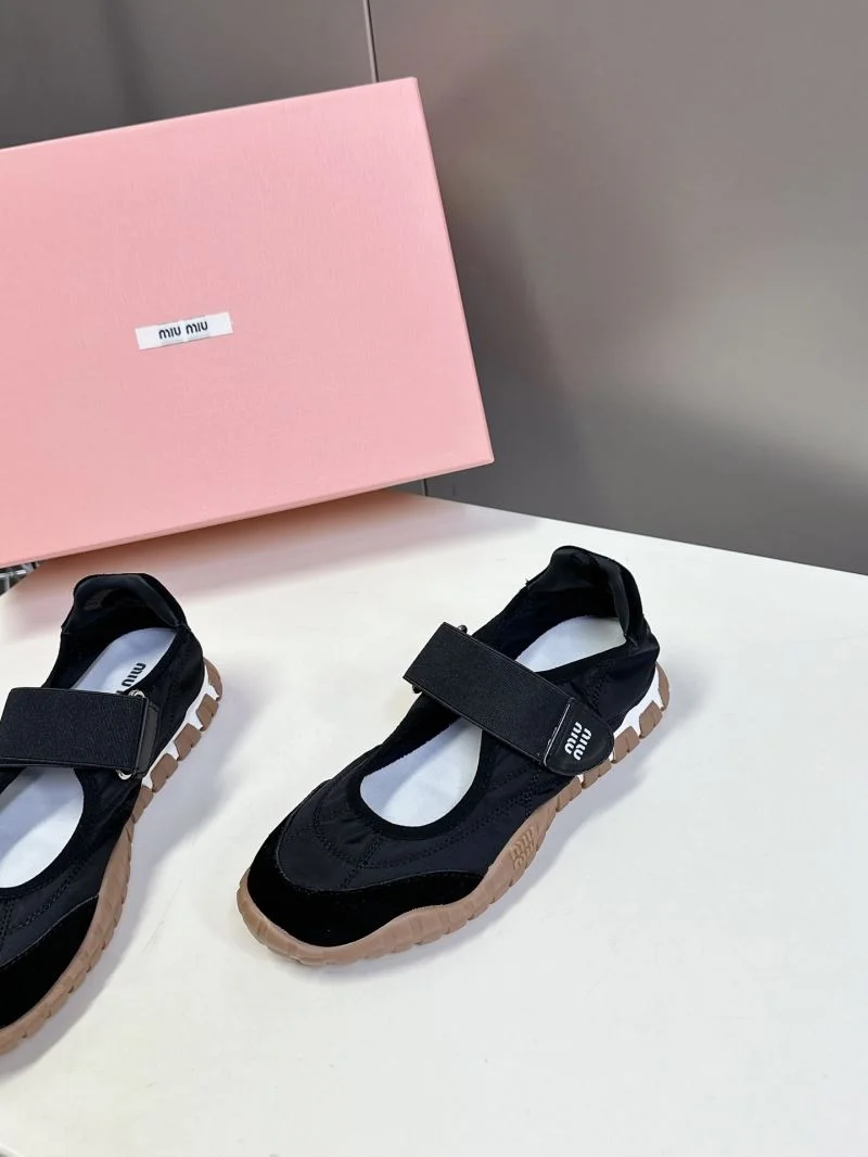 Miu Miu Shoes Versatile 9436
