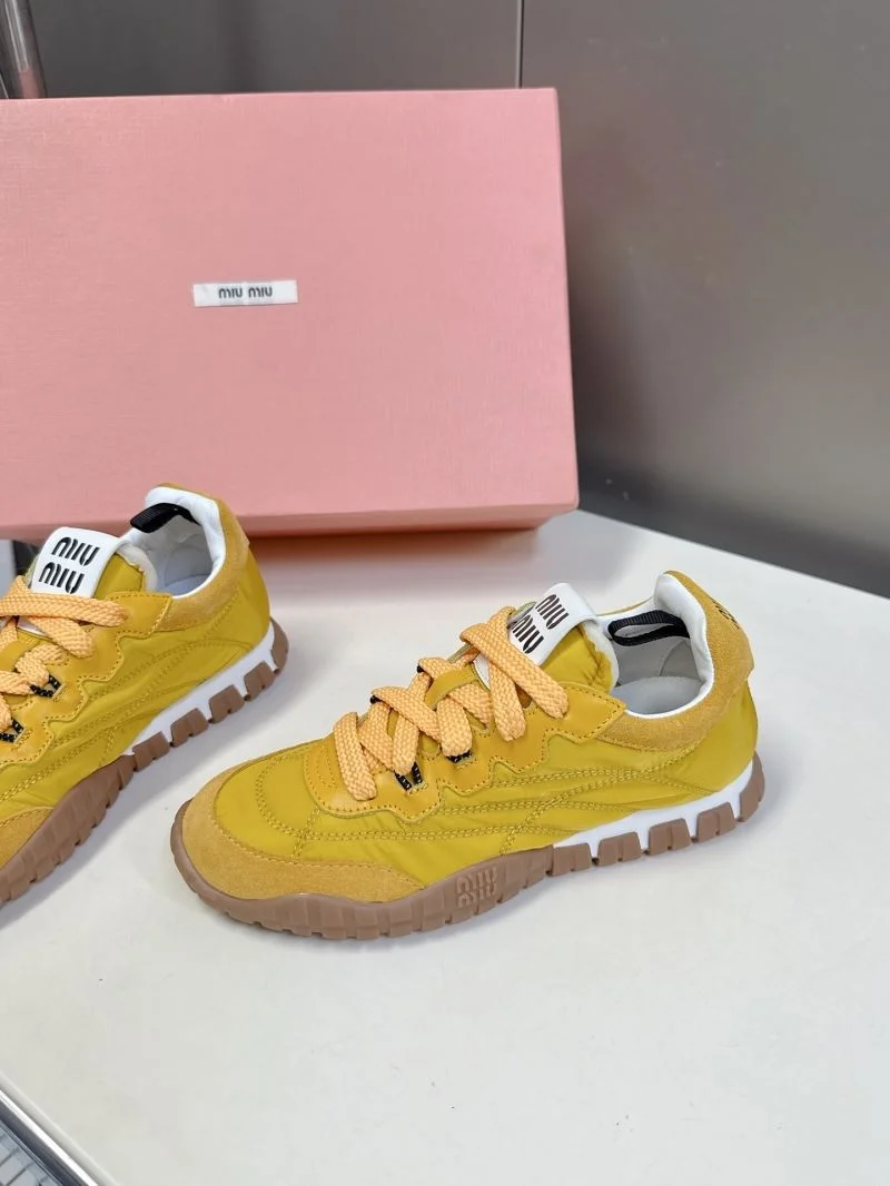 Minimalist Miu Miu Shoes 9497
