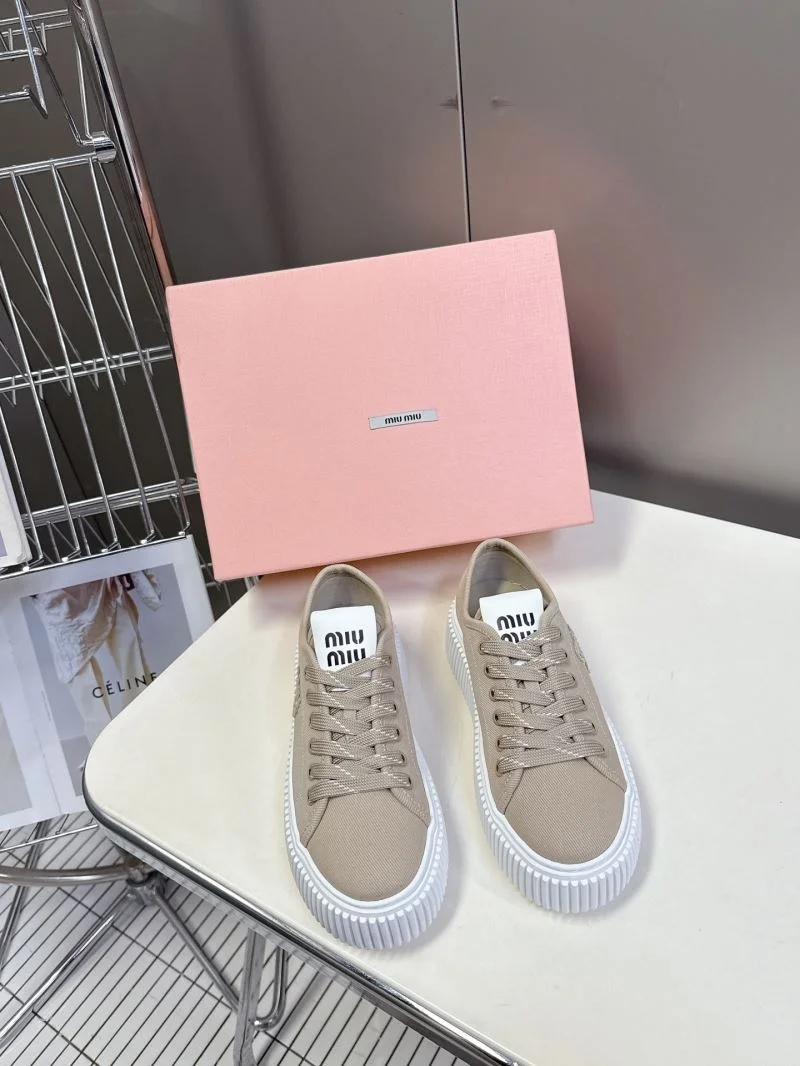 Miu Miu Shoes Lightweight 9441