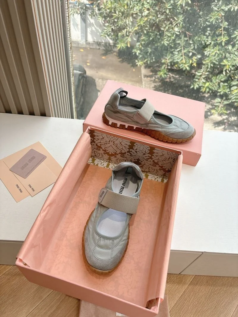 Miu Miu Shoes Compact 9456