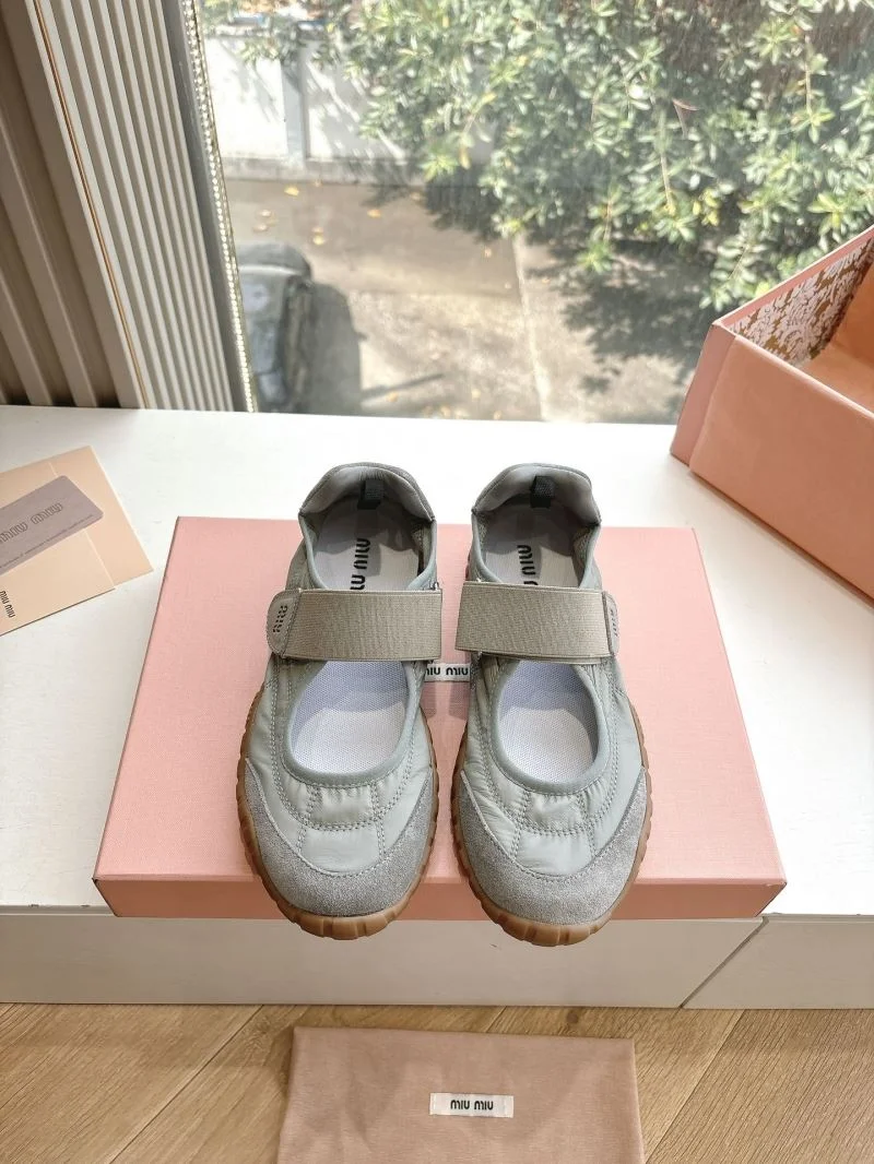 Miu Miu Shoes Compact 9456