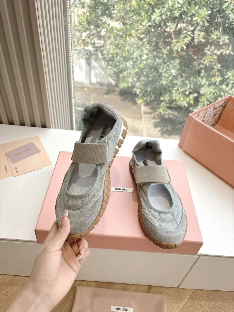 Miu Miu Shoes Compact 9456