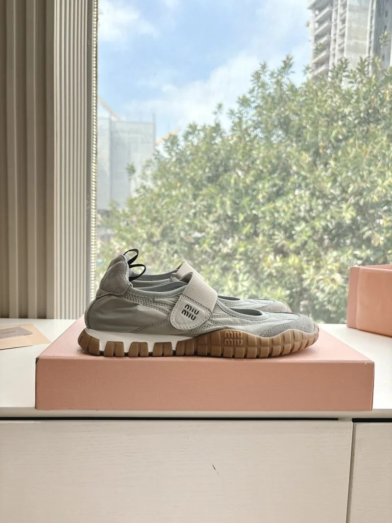 Miu Miu Shoes Compact 9456