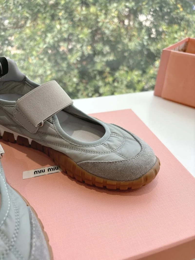 Miu Miu Shoes Compact 9456