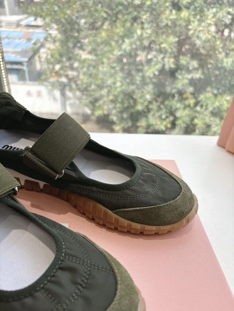Miu Miu Shoes Comfortable 9422