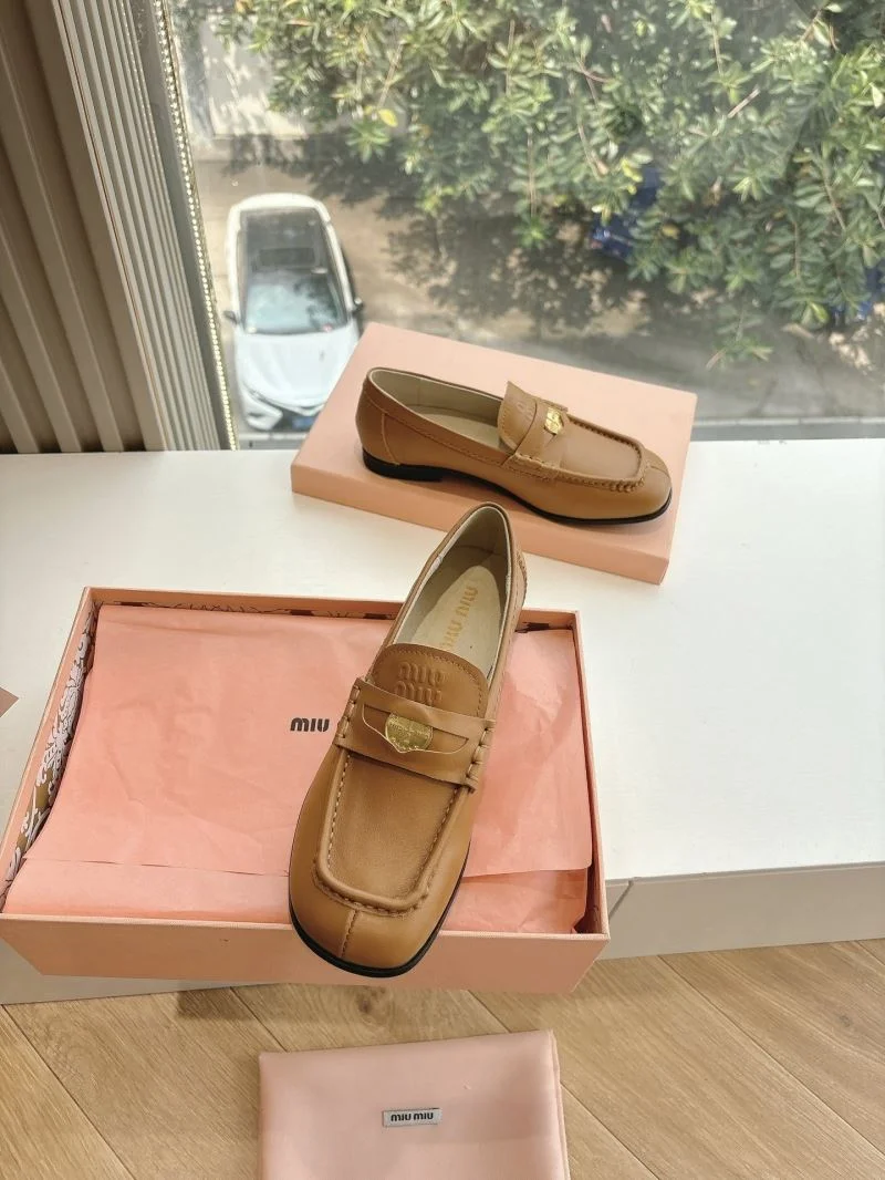 Miu Miu Shoes StreetReady 9392