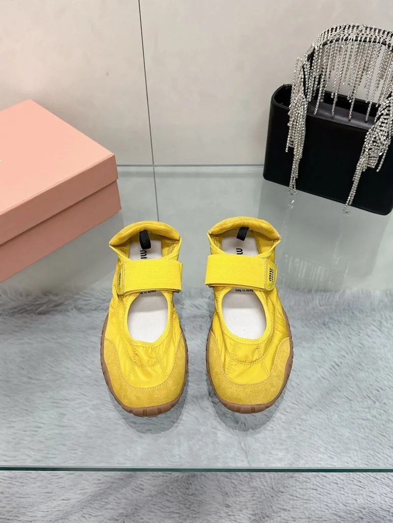 Practical Miu Miu Shoes 9404