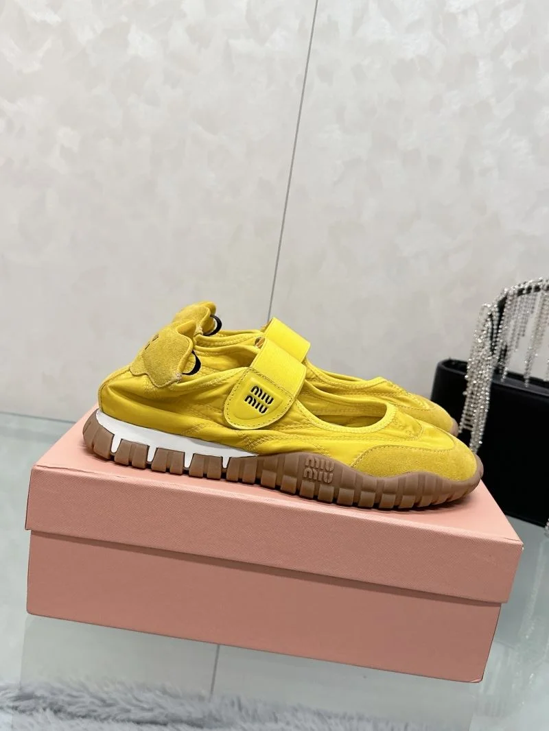 Practical Miu Miu Shoes 9404