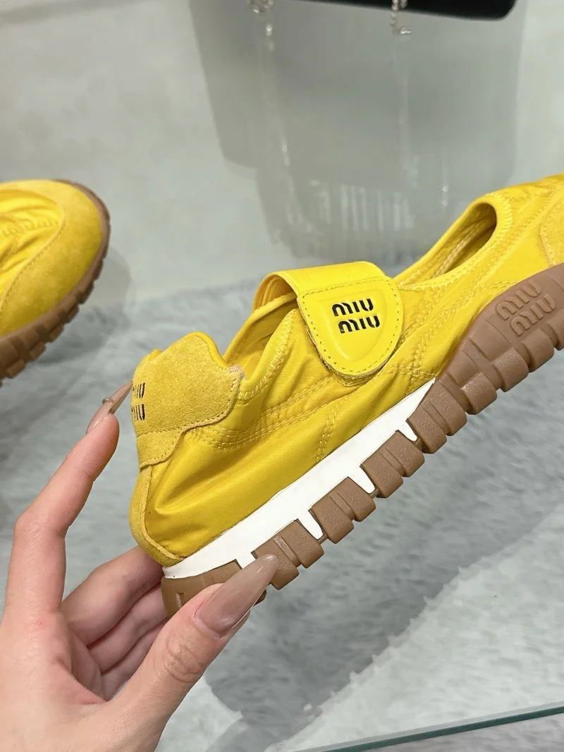 Practical Miu Miu Shoes 9404